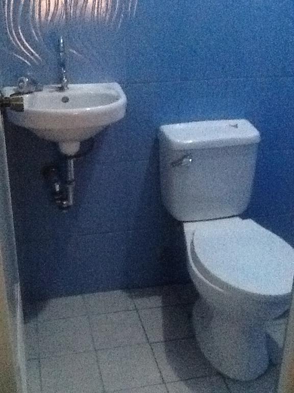 Angeles City Guesthouse Esterno foto